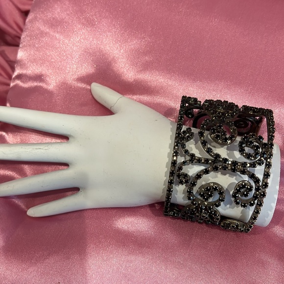 Vintage Jet Black Crystal Cuff Bracelet with Swirl Design - Picture 3 of 13